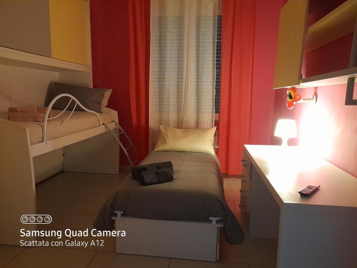 La Casa Di Debby Parcheggio Wi-Fi , Aria Condizionata Gratuiti Apartment Capannori Luaran gambar