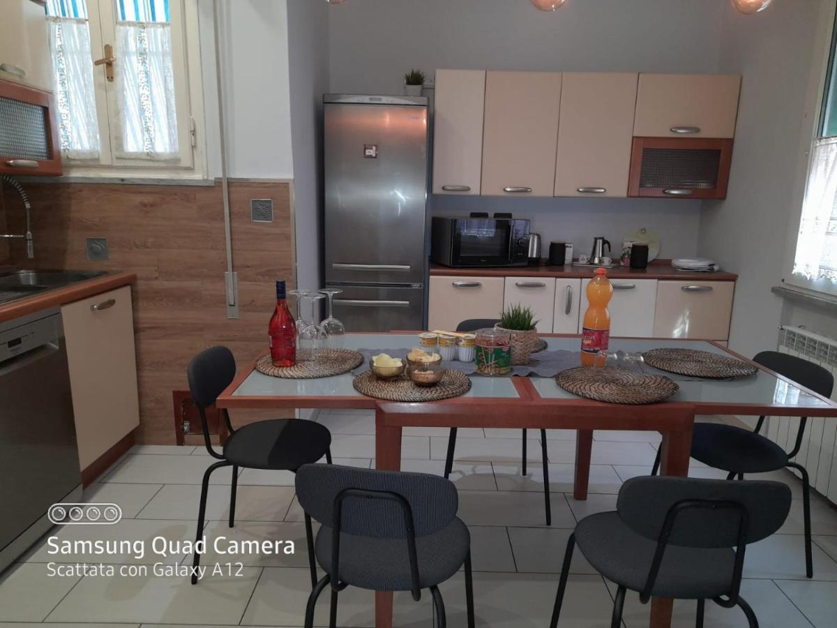 La Casa Di Debby Parcheggio Wi-Fi , Aria Condizionata Gratuiti Apartment Capannori Luaran gambar